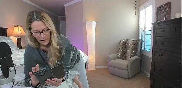  Sexy Milf Camgirl Jess Ryan Gives Another Honest Dick Review  jessryan.manyvids.com